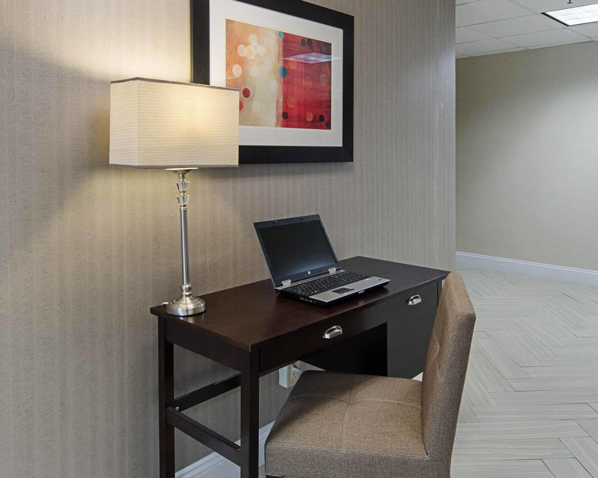 Suburban Extended Stay Hotel Worcester Exterior foto